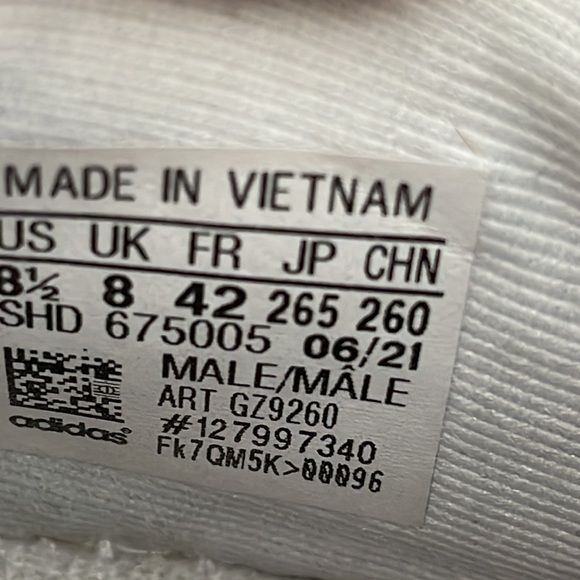 ADIDAS NMD R1 Primeblue Mens:size 8.5 Color: white gum Style: GZ9260 - Picture 8 of 12